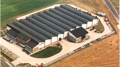 Hyva acquires Kennis